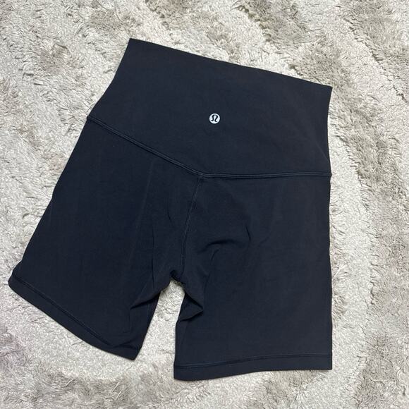 Lululemon Align Short 6" - Picture 2 of 4